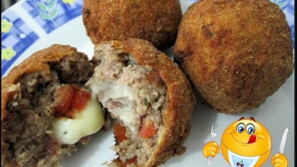 Bolinho De Carne