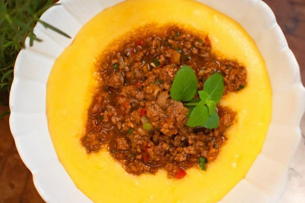 Polenta Com Carne Moída