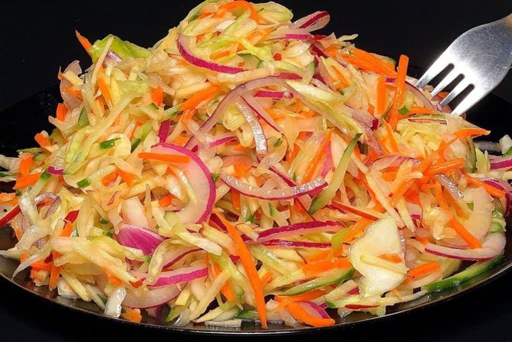 Salada De Repolho Refrescante