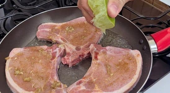 bisteca suína suculenta