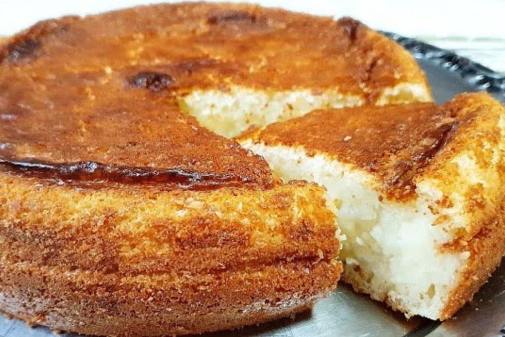 Bolo De Coco Cremoso