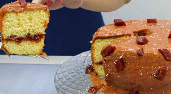 bolo de queijo com goiabada