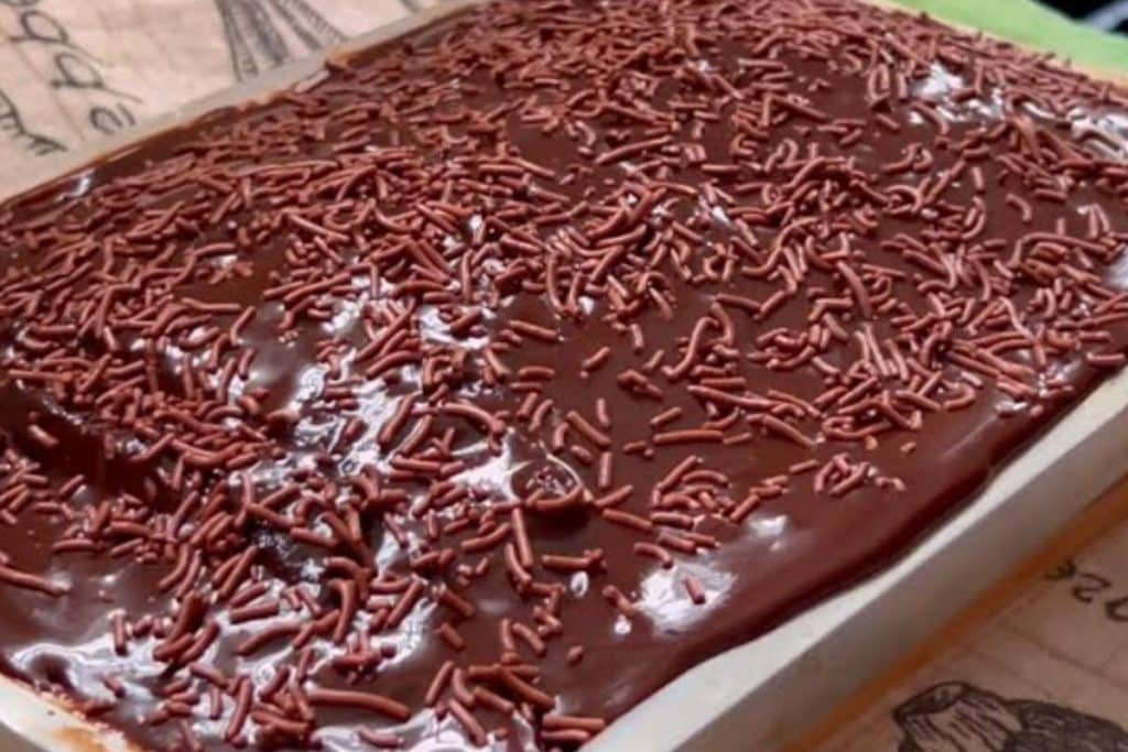 bolo de chocolate molhadinho