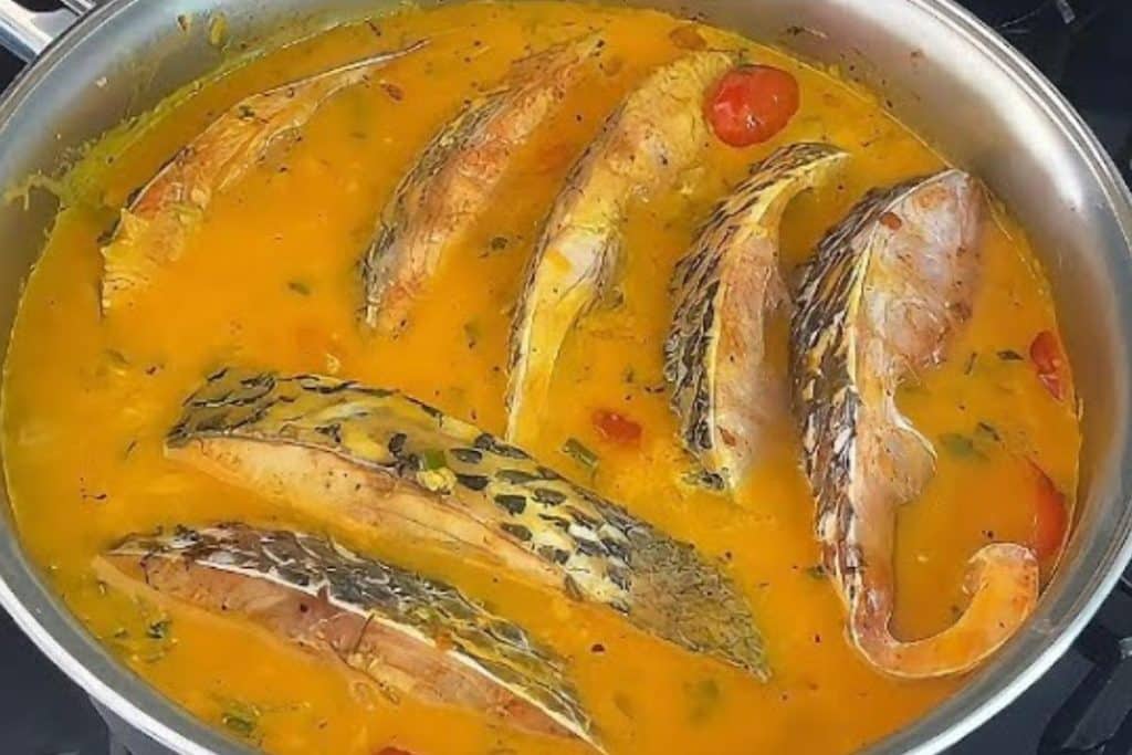 Peixe No Leite De Coco