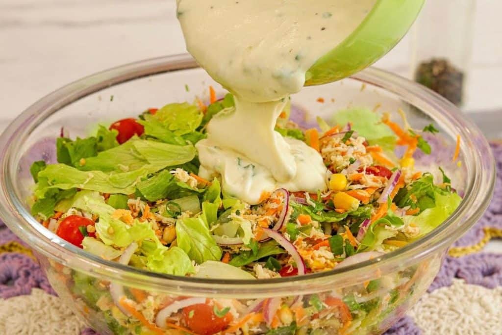 Salada Com Molho Especial