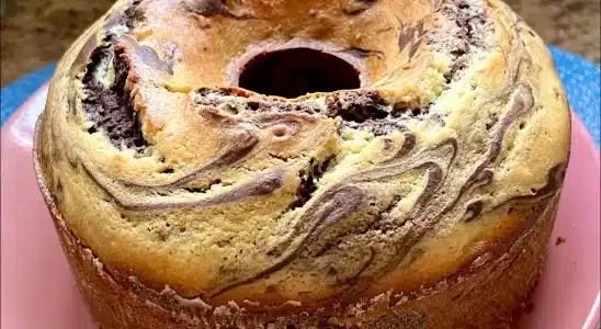 Você precisa conhecer esse bolo da felicidade delicioso e preparar para o seu café da tarde 3 bolo da felicidade