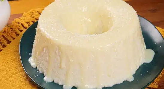 Bolo gelado de tapioca que fica simplesmente maravilhoso e desmancha na boca 2 bolo gelado de tapioca