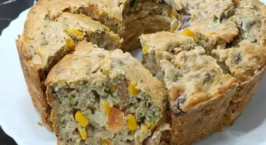 Receita de bolo salgado de sardinha ótimo para o lanche ou até mesmo substituir o jantar 2 bolo salgado de sardinha
