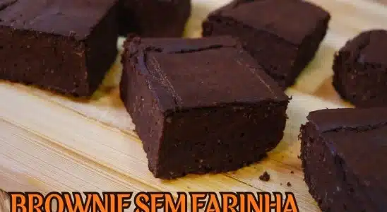 Deixe seu lanchinho da tarde muito mais gostoso com esse brownie sem farinha delicioso 3 brownie sem farinha