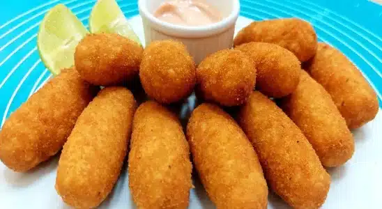 Croquete de frango sequinho por fora e suculento por dentro 4 croquete de frango