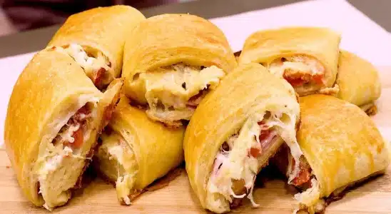 Enroladinho de presunto e queijo com uma massa simples e maravilhosa 4 enroladinho de presunto e queijo