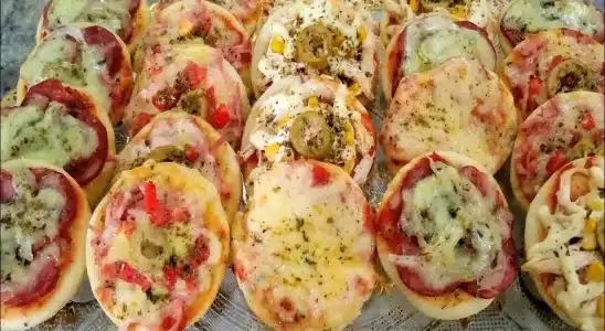 Mini pizza caseira: veja como fazer a massa perfeita que dá certo com qualquer recheio 3 mini pizza caseira