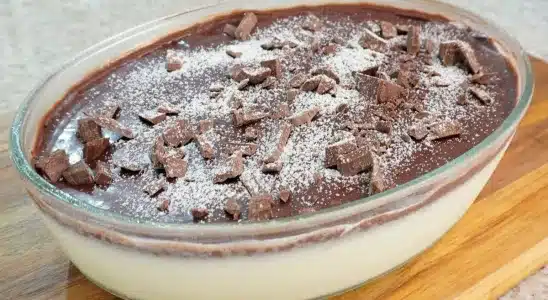 Mousse de ninho na travessa com chocolate é a sobremesa mais irresistível do seu fim de semana 2 mousse de ninho na travessa