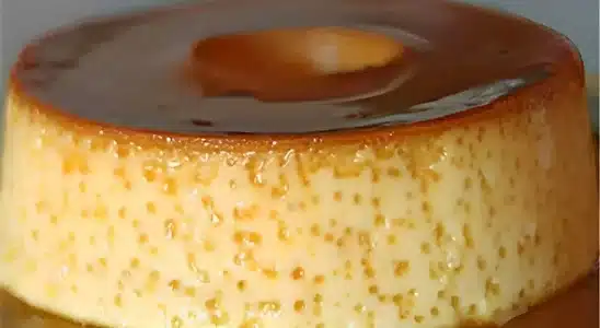 Dica de pudim de geladeira: veja como fazer uma versão que desenforma super fácil 2 pudim de geladeira