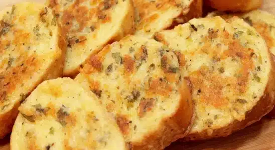 Receita com pão amanhecido: sugestão fácil e gostosa para a hora do seu café 2 receita com pão amanhecido