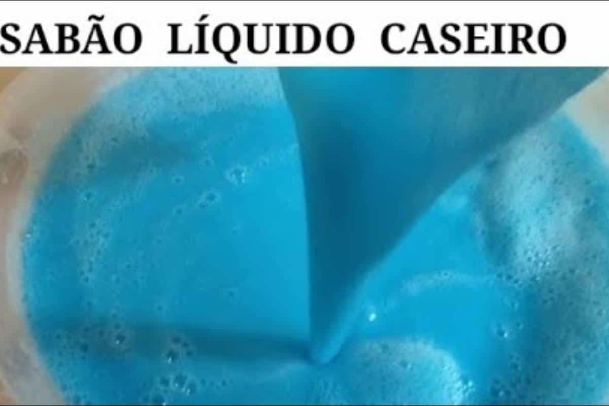 sabão líquido caseiro