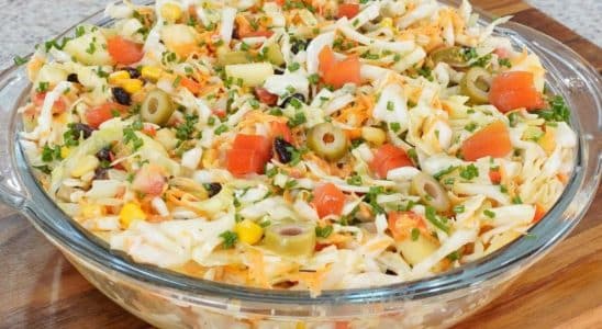 salada de repolho refrescante