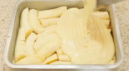 Torta de banana mais cremosa que essa você nunca comeu no seu lanche da tarde 1 torta de banana