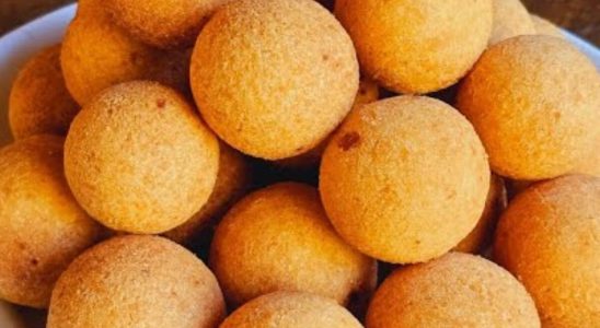 Bolinho vira vira: aprendi essa receita com a minha avó e nunca mais parei 3 bolinho vira vira