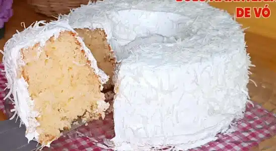 Bolo amanteigado de vó: tão gostoso que até parece bolo de aniversário 2 bolo amanteigado de vó