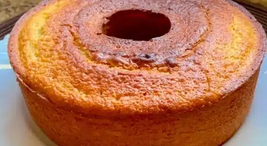 O melhor bolo chama visita para você saborear com uma xícara de café quentinho 3 bolo chama visita