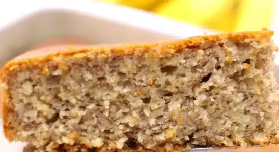 Bolo de banana simples e fofinho fácil de fazer: dá tempo de fazer para o café da manhã 4 bolo de banana simples