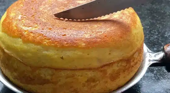 Bolo de frigideira fácil para o lanche da tarde zero lactose que também não vai açúcar 2 bolo de frigideira