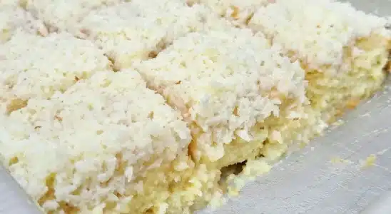 Receita de bolo toalha felpuda super molhadinho que dá água na boca só de olhar 3 bolo toalha felpuda
