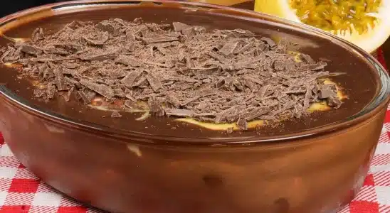 Bombom trufado de maracujá: de tão gostosa vai acabar num instante quando você servir 3 bombom trufado de maracujá