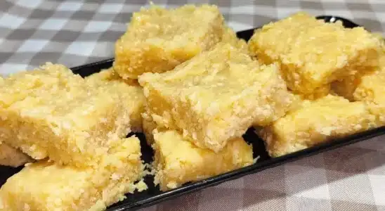 Cocadinha cremosa de abacaxi que fica pronta em poucos minutos e todo mundo adora 2 cocadinha cremosa de abacaxi