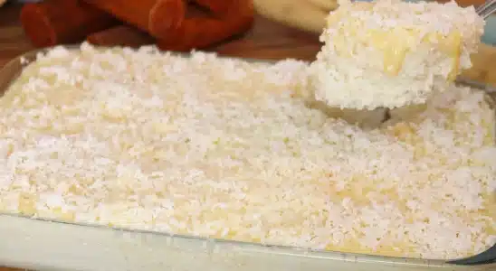 Cuscuz de tapioca cremoso e molhadinho com um segredinho para não ficar muito doce 3 cuscuz de tapioca