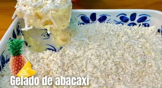 Gelado de abacaxi com coco: essa é a sobremesa mais pedida aqui em casa 1 gelado de abacaxi