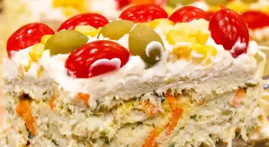 Lanche salgado de frango: vai parecer que foi feita em padaria chique 3 lanche salgado de frango