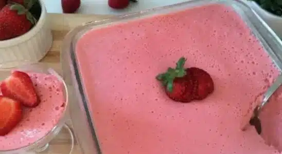 Mousse de morango divino e fácil de preparar: refresque seu domingo com essa maravilha 3 mousse de morango