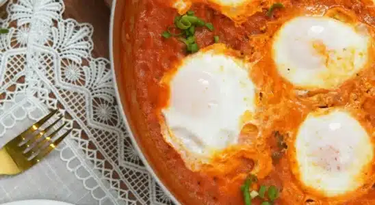 Você vai adorar esses ovos rancheiros no seu almoço: parece prato de chef famoso 1 ovos rancheiros