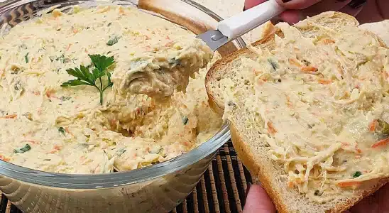 Patê de frango para torradas e sanduíches naturais super cremoso e bem temperadinho 1 patê de frango