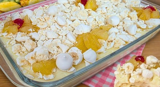 Pavê de abacaxi com suspiro que fica simplesmente divino 3 pavê de abacaxi