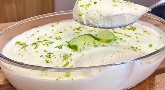 Pavê de limão cremoso e refrescante: a sobremesa mais gostosa do seu fim de semana 1 pavê de limão