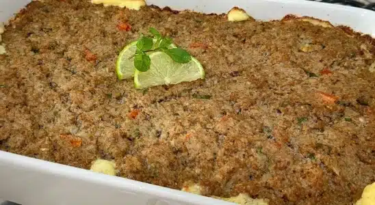 Quibe de forno recheado: sua família vai te pedir para fazer toda semana 2 quibe de forno recheado