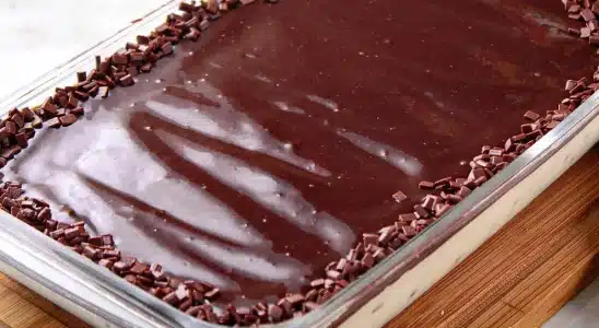 Sobremesa moça gelada cremosa e chocolatuda que não precisa colocar gelatina 3 sobremesa moça gelada