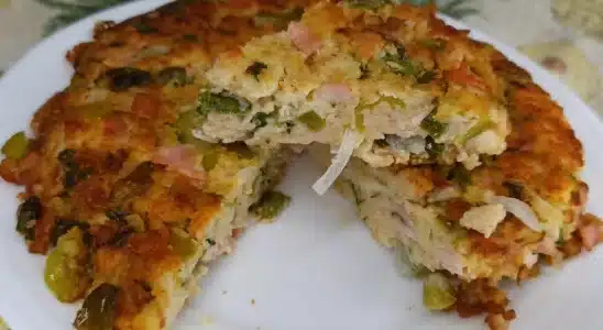 Torta de aveia na frigideira: um lanche leve e saudável que você vai adorar 1 torta de aveia na frigideira