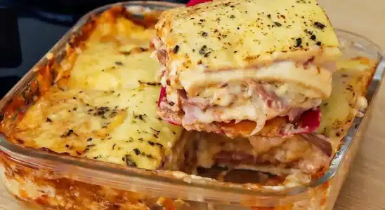 Torta de pão tão cremosa e molhadinha que até parece uma lasanha 2 torta de pão