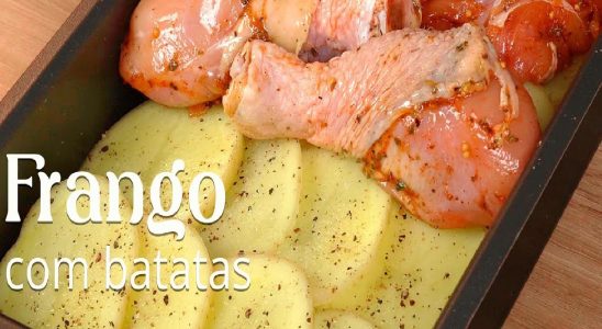 Frango com batatas no forno: veja como deixar crocante por fora e suculento por dentro 2 Frango com batatas no forno