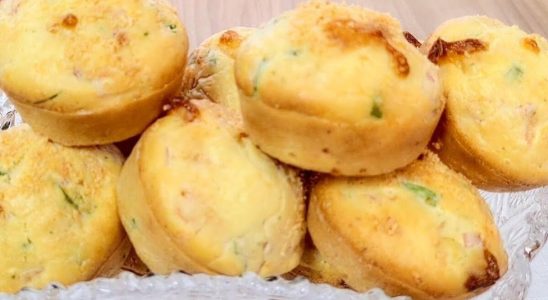 Bolinho salgado leve e gostoso: vai bem no café da manhã ou da tarde 4 bolinho salgado