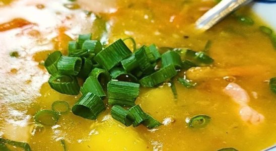 Caldo de mandioca para você preparar um jantar saboroso e mais leve 1 caldo de mandioca