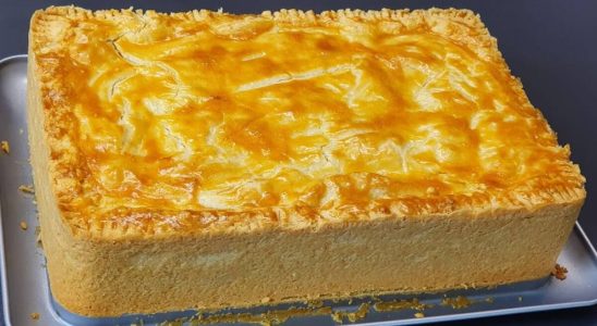 Empadão de frango cremoso: veja como dar o ponto certo na massa para não ressecar 4 empadão de frango