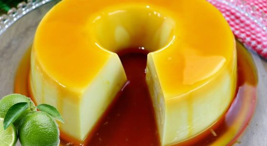 Pudim de limão cremoso e refrescante para você preparar como sobremesa de domingo 4 pudim de limão