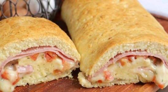 Meu lanche da tarde ficou muito mais gostoso com esse rocambole salgado 2 rocambole salgado