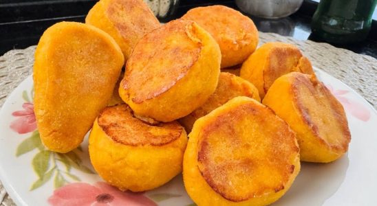 Salgado assado sem trigo: vai se surpreender com essa massa deliciosa 3 salgado assado sem trigo