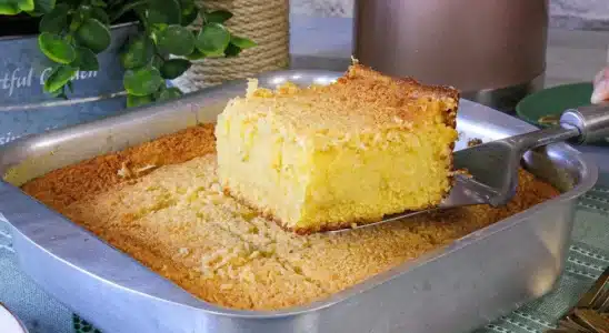 Bolo de fubá cremoso da roça: veja como nunca mais errar nessa receita 1 bolo de fubá cremoso